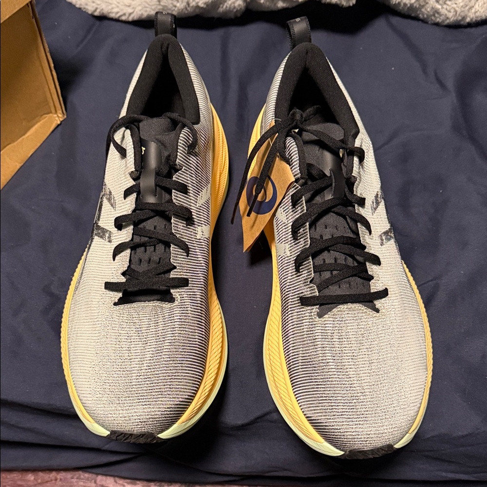 Asics mens Superblast v1 size 13 - Picture 3 of 6